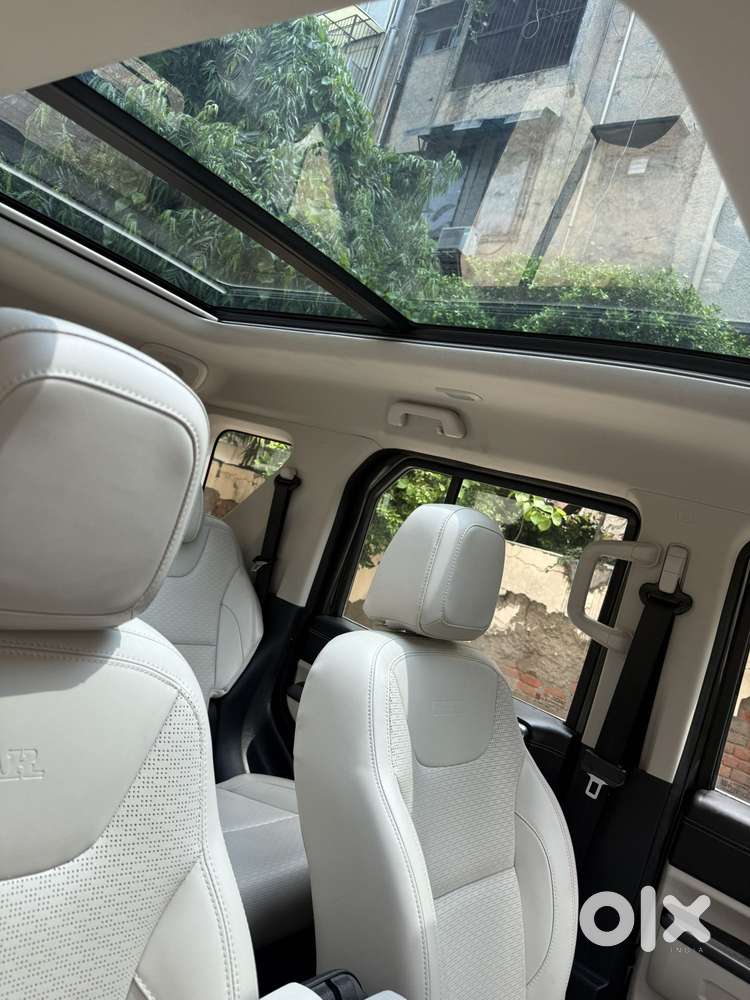 Mahindra Thar Roxx Ax7 L Petrol At 2wd, 2025, Petrol