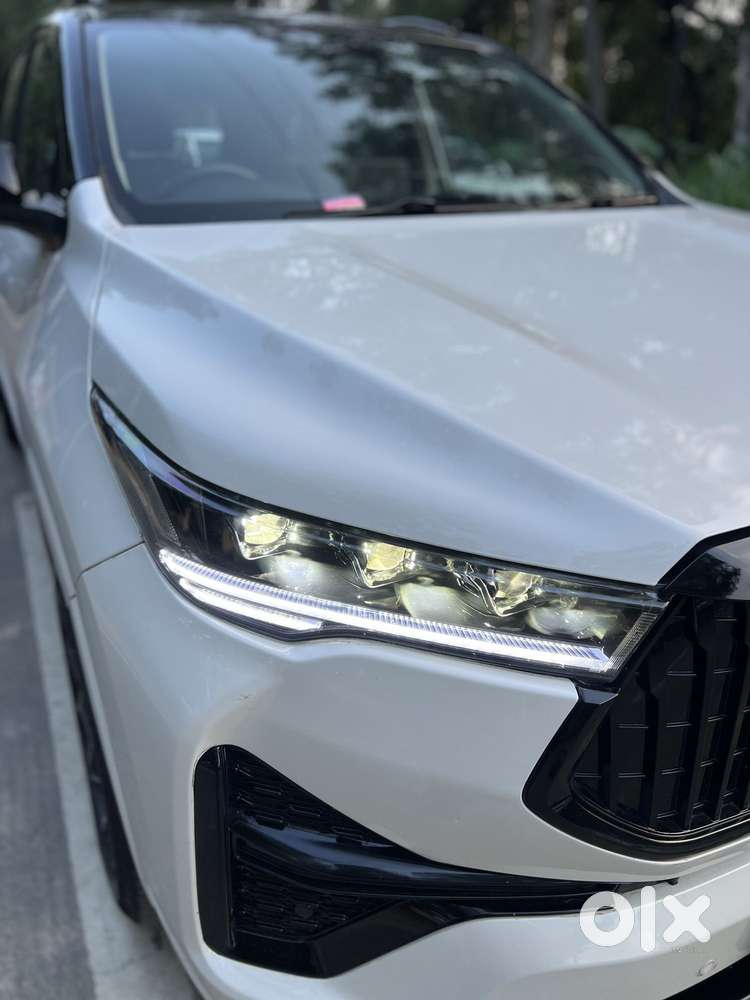 Toyota Innova Hycross 2.0 Zx (o) Hybrid 7 Str, 2025, Cng & Hybrids