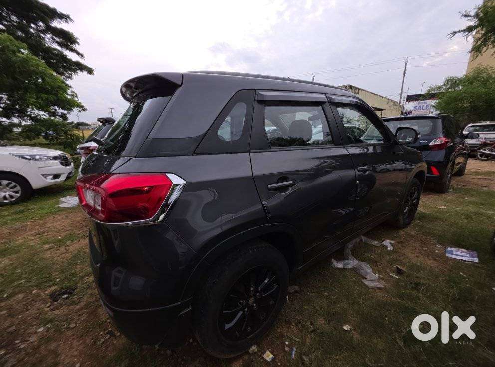 Maruti Suzuki Brezza 1.5 Zxi At Smart Hybrid, 2021, Petrol