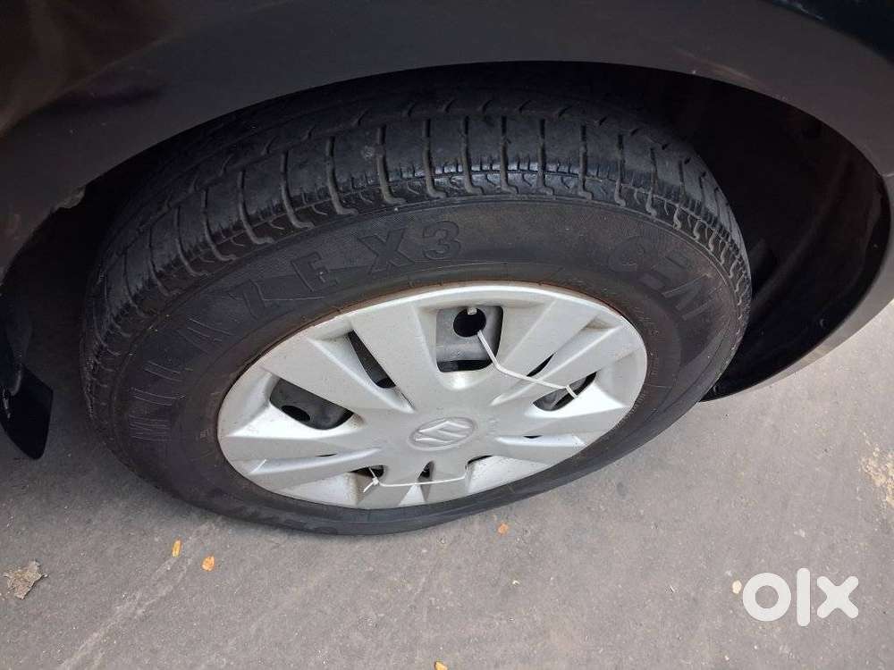 Maruti Suzuki Swift Dzire 1.2 Vxi Bsiv, 2012, Petrol