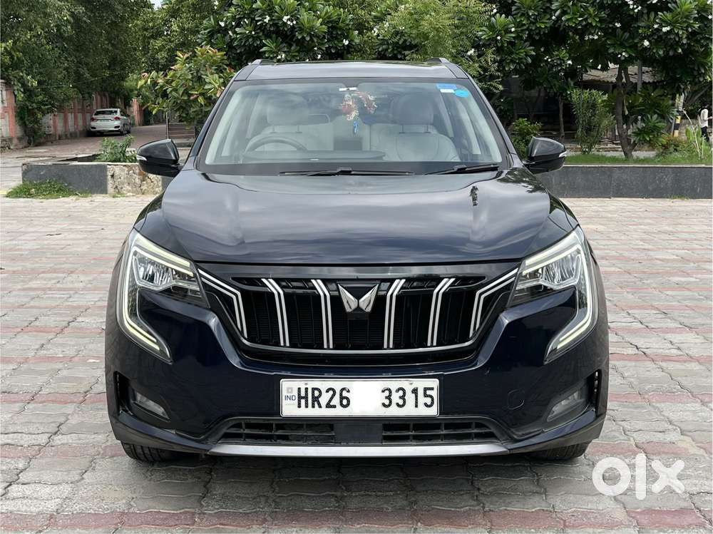 Mahindra Xuv700 Ax 5 Petrol Mt 7 Str (e), 2022, Petrol