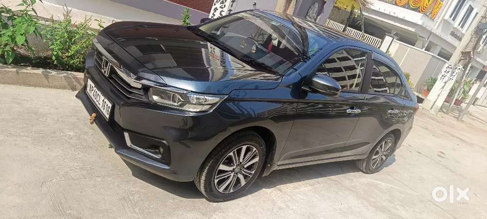 Honda Amaze Petrol Manual 2024 Variant