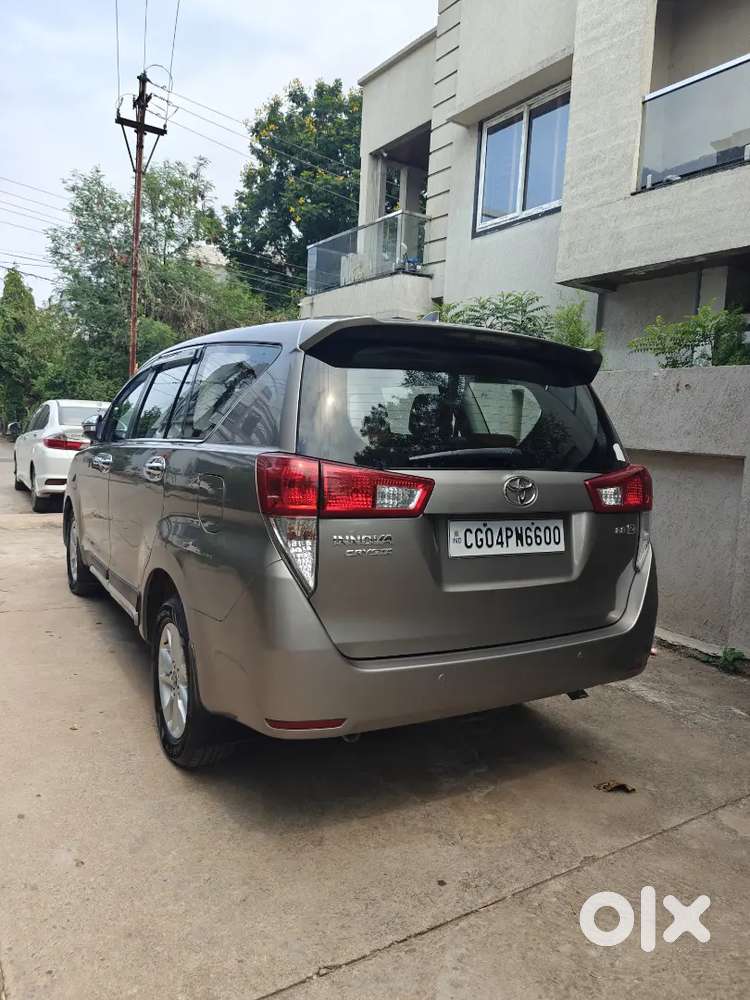 Toyota Innova Crysta 2017 Diesel 86000 Km Driven