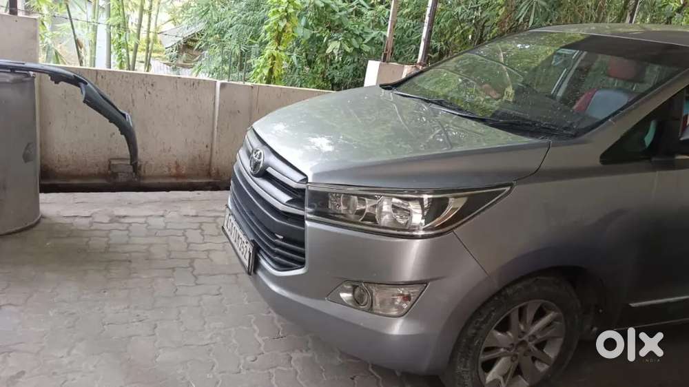Toyota Innova Crysta 2017