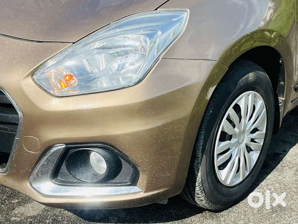 Maruti Suzuki Swift Dzire Vxi Regal Limited Edition Amt, 2022, Petro..