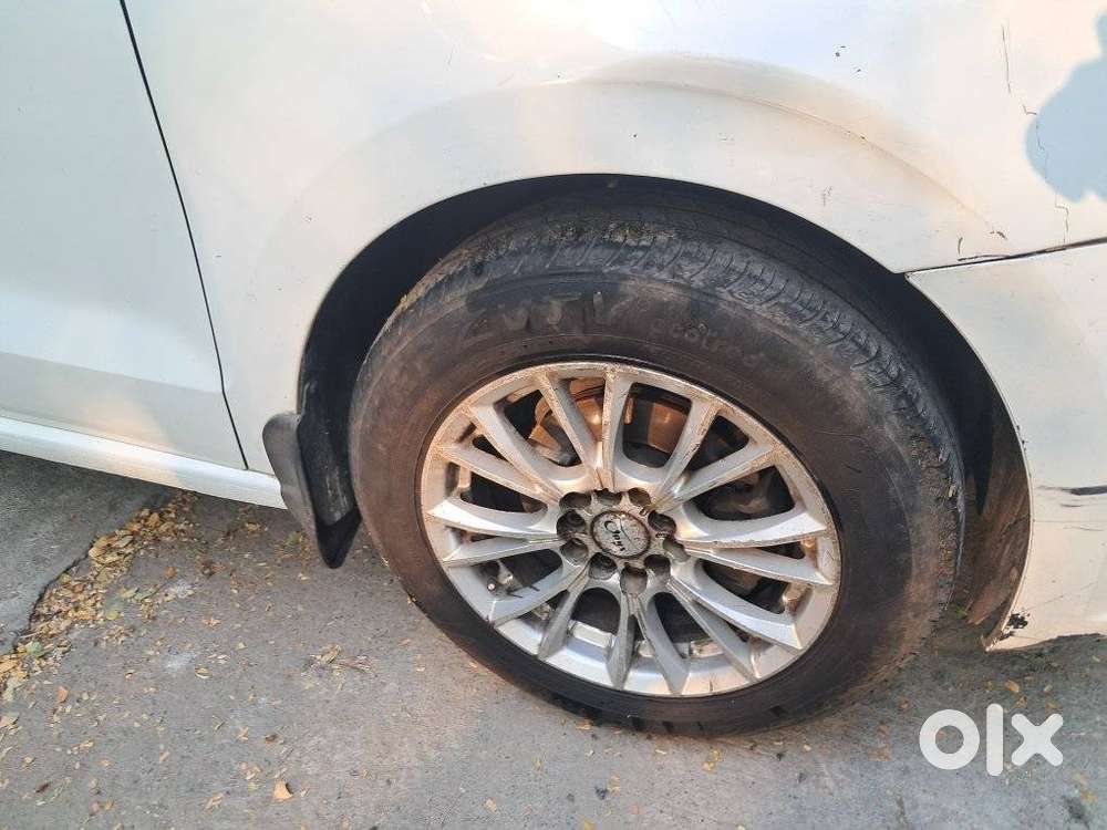 Volkswagen Vento 2010-2013 Diesel Comfortline, 2011