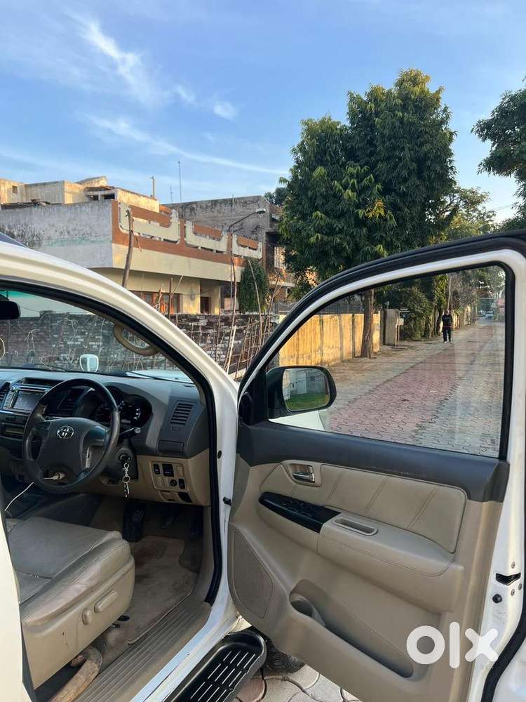 Toyota Fortuner 2014 Diesel Well Maintained