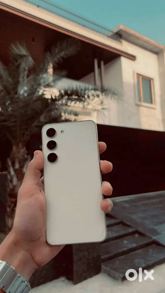 Samsung S23 good condition minor scratch all original
