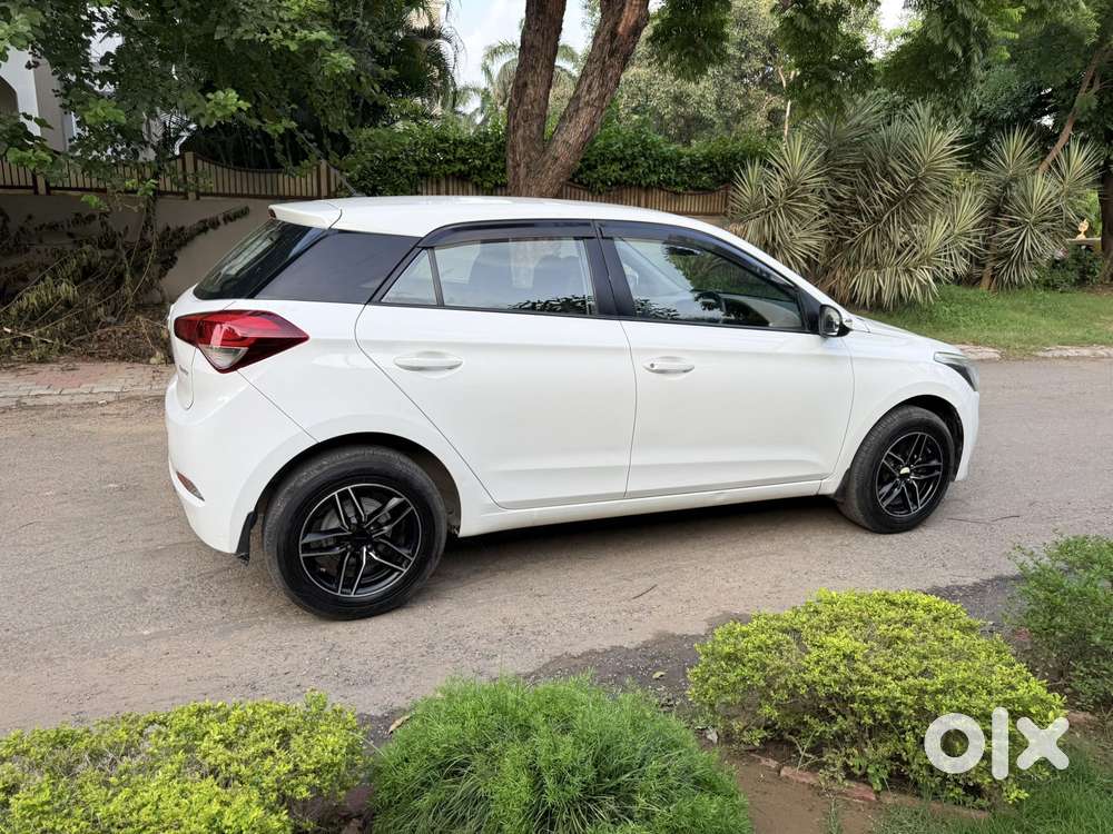 Hyundai I20 Sportz 1.2 Bs-iv, 2017, Petrol