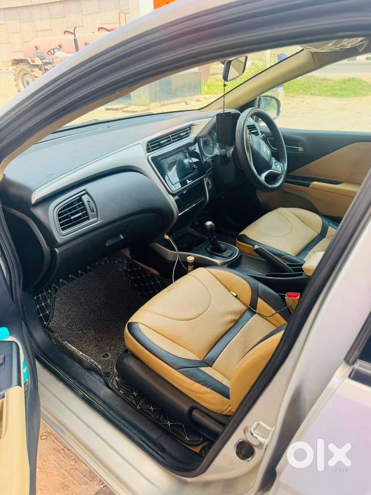 Honda City 2018 Cng & Hybrids 46000 Km Driven With Service Record