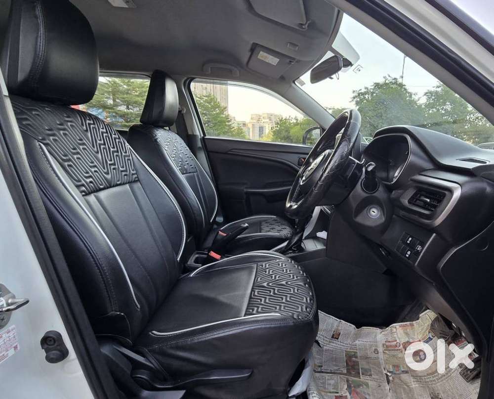 Maruti Suzuki Vitara Brezza 1.5 Vxi At, 2023, Petrol