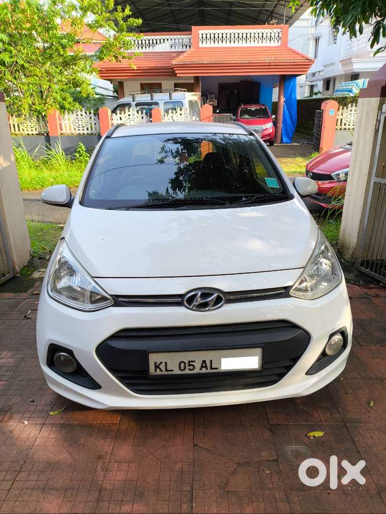 Hyundai Grand I10 Asta 2015 Petrol Automatic Good Condition