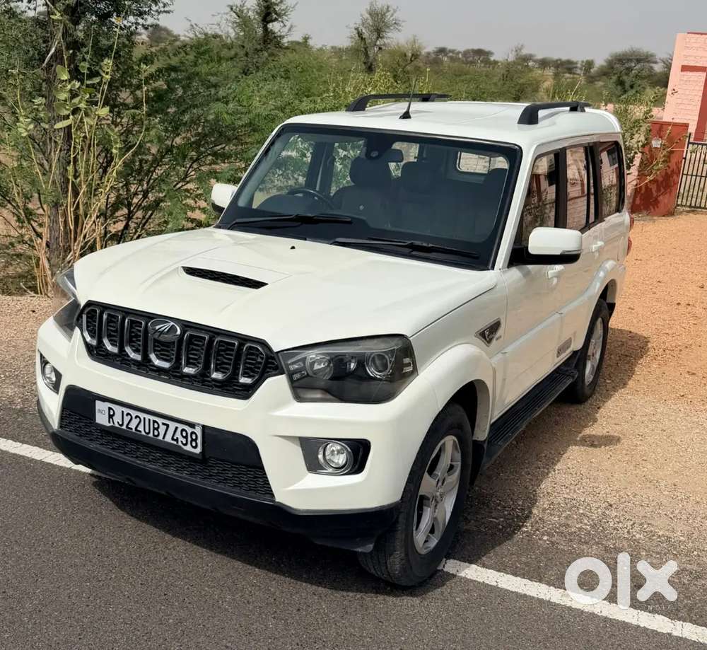 Mahindra Scorpio Classic 2022 Diesel 65000 Km Driven