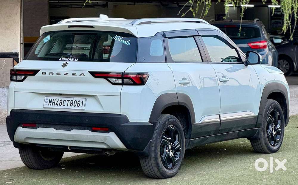 Maruti Suzuki Brezza 1.5 Zxi Cng Dual Tone, 2024, Cng & Hybrids
