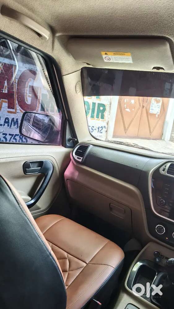 Mahindra Bolero Neo N8