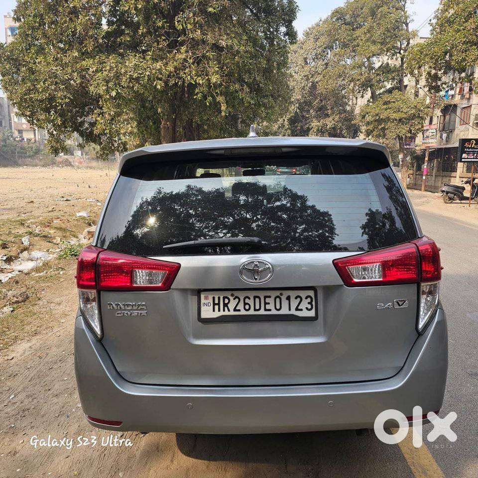 Toyota Innova Crysta