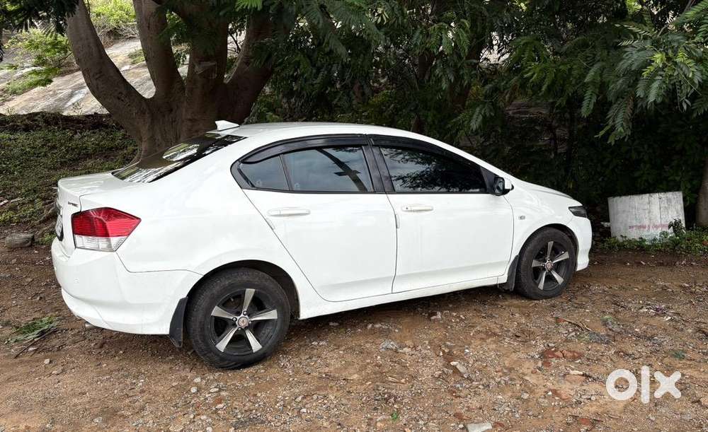 “honda City 2009 — Still Turning Heads After All These Years.
