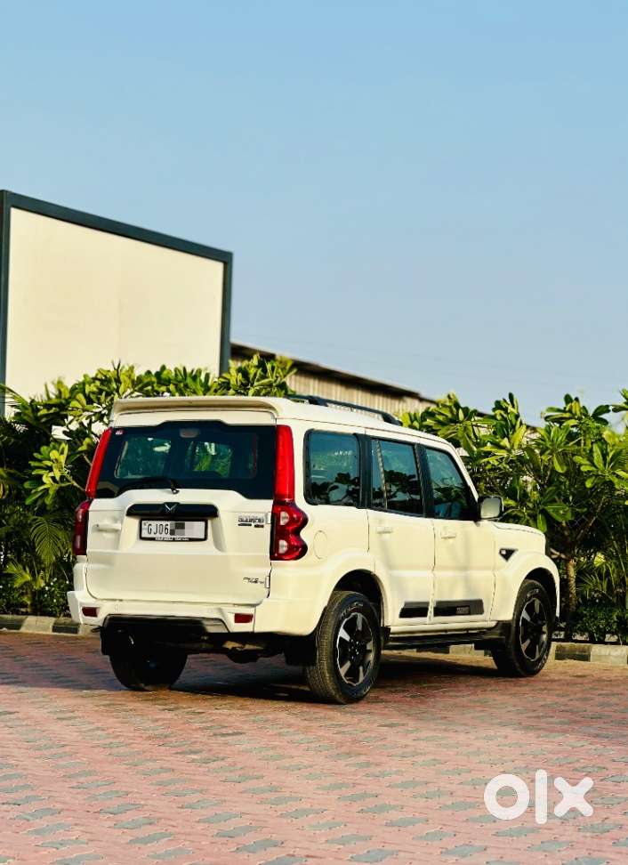 Mahindra Scorpio S11 Mt 7s, 2023, Diesel