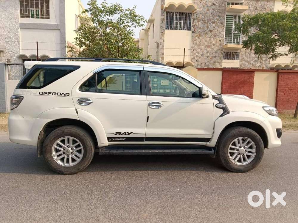 Toyota Fortuner 3.0 4x2 Automatic, 2014, Diesel