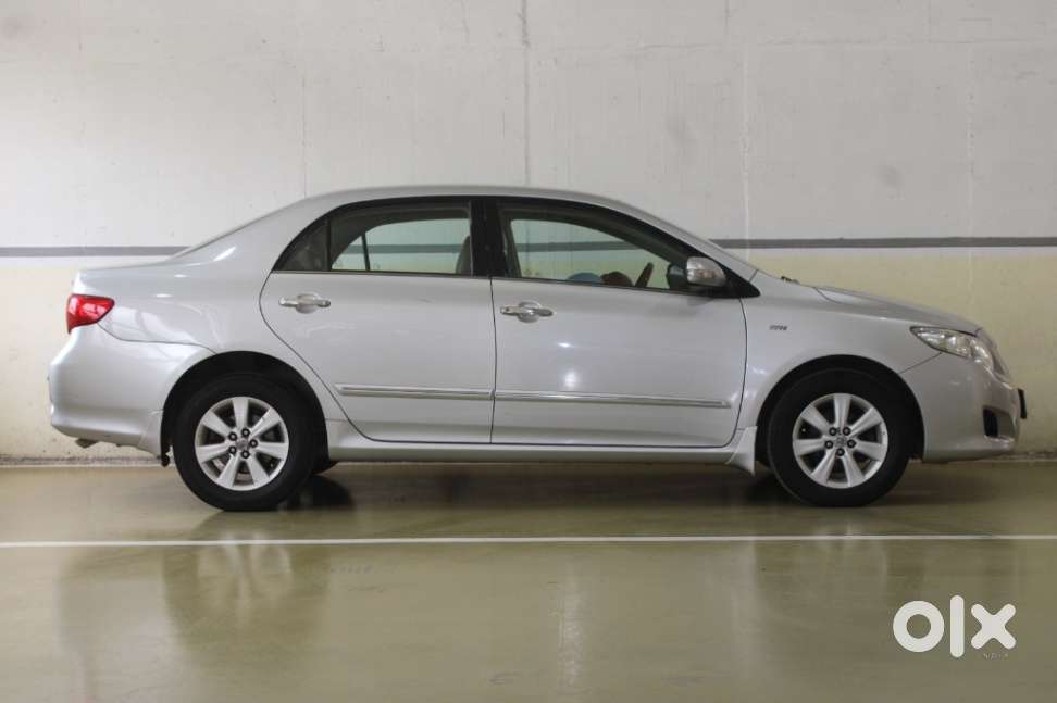 Toyota Corolla Altis G, 2011, Petrol