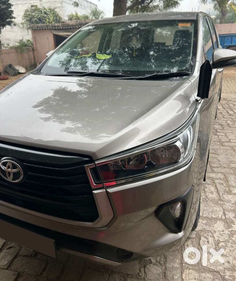 Toyota Innova Crysta 2.4 G Mt, 2022, Diesel