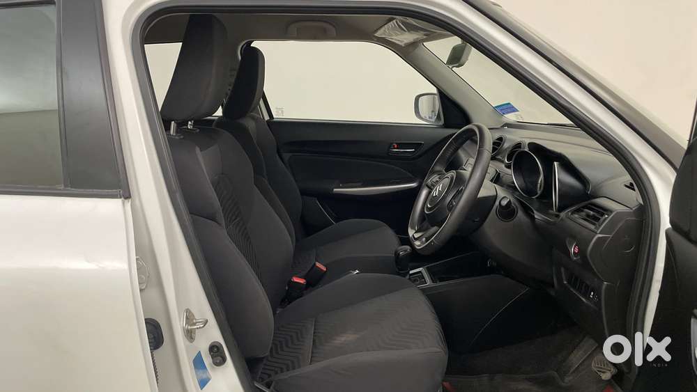 Maruti Suzuki Swift Amt Zxi, 2022, Petrol