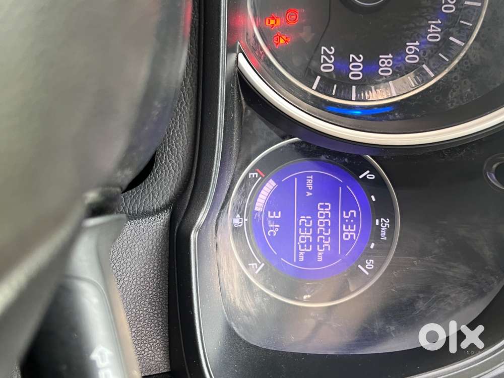 Honda Jazz Version V 2016