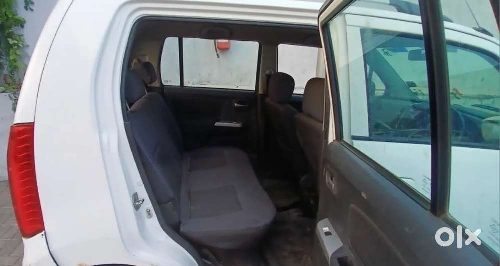 Maruti Suzuki Wagon R Vxi, 2012, Petrol