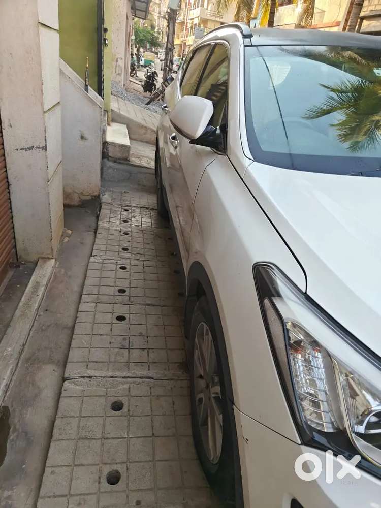 Hyundai Santa Fe 2016 Diesel 261000 Km Driven