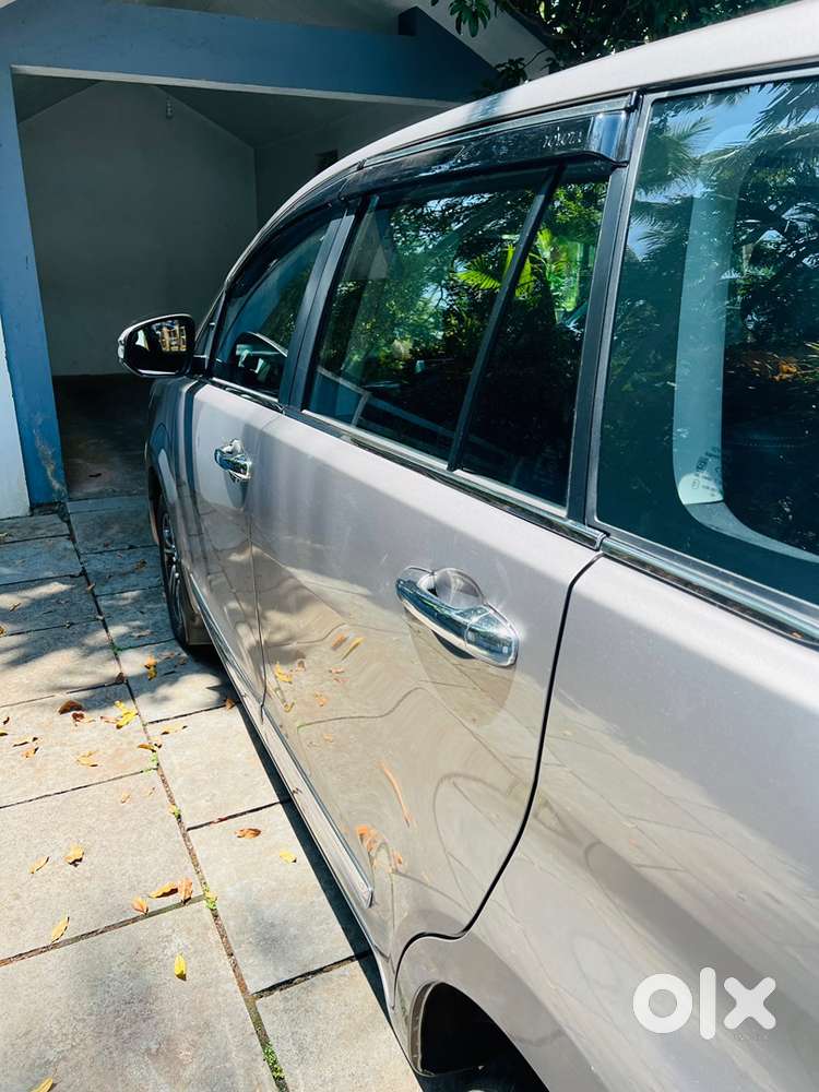 Toyota Innova Crysta 2022