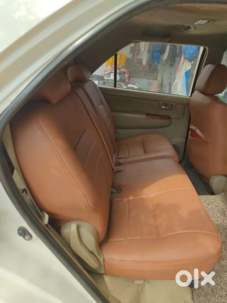 Toyota Fortuner 2009 Dec, 4*4 Manual, 240000kms Driven, New Tyres