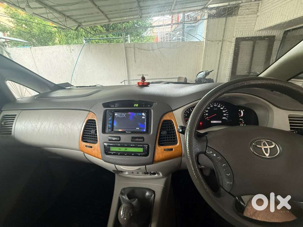 Toyota Innova 2.5 2010