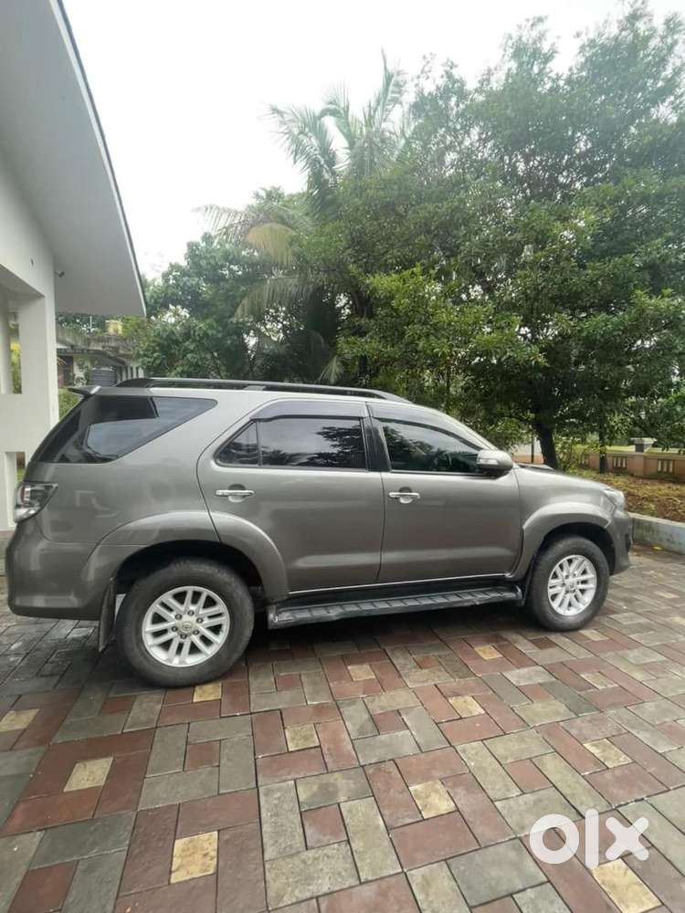 Toyota Fortuner 2014 Diesel 169000 Km Driven