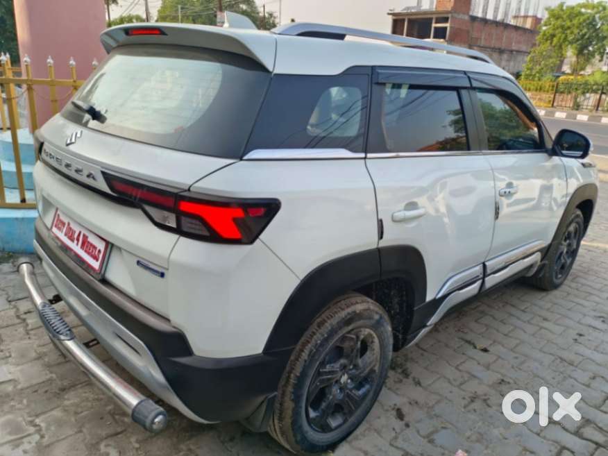 Maruti Suzuki Brezza 1.5 Zxi Smart Hybrid, 2023, Petrol
