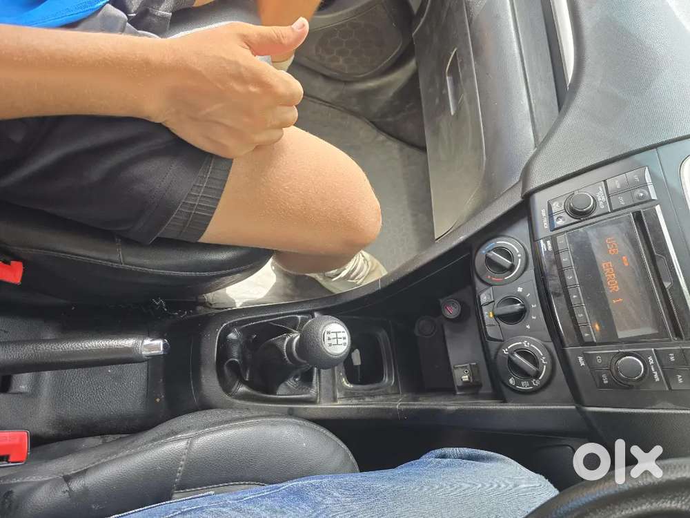 Maruti Suzuki Swift 2015 Petrol 103424 Km Driven