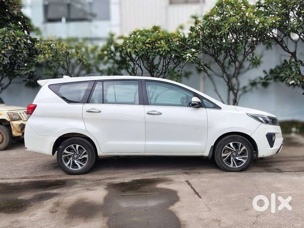 Toyota Innova Crysta 2.4 V 8 Str, 2021, Diesel