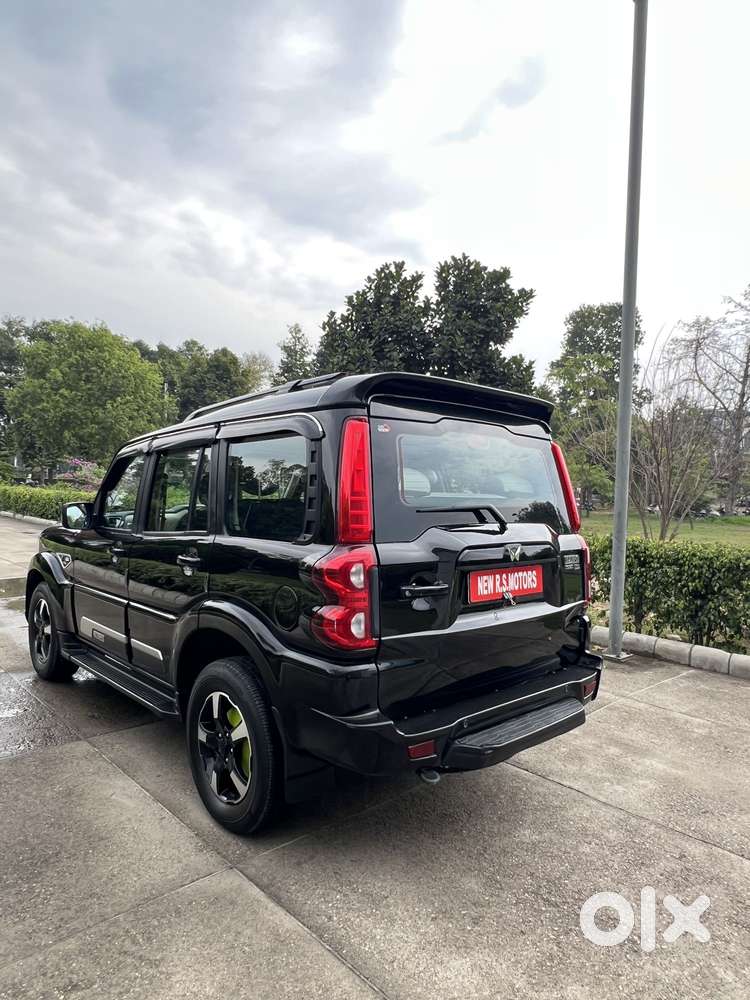 Mahindra Scorpio Classic 2.2 S 11 Mt 7 Cc, 2024, Diesel