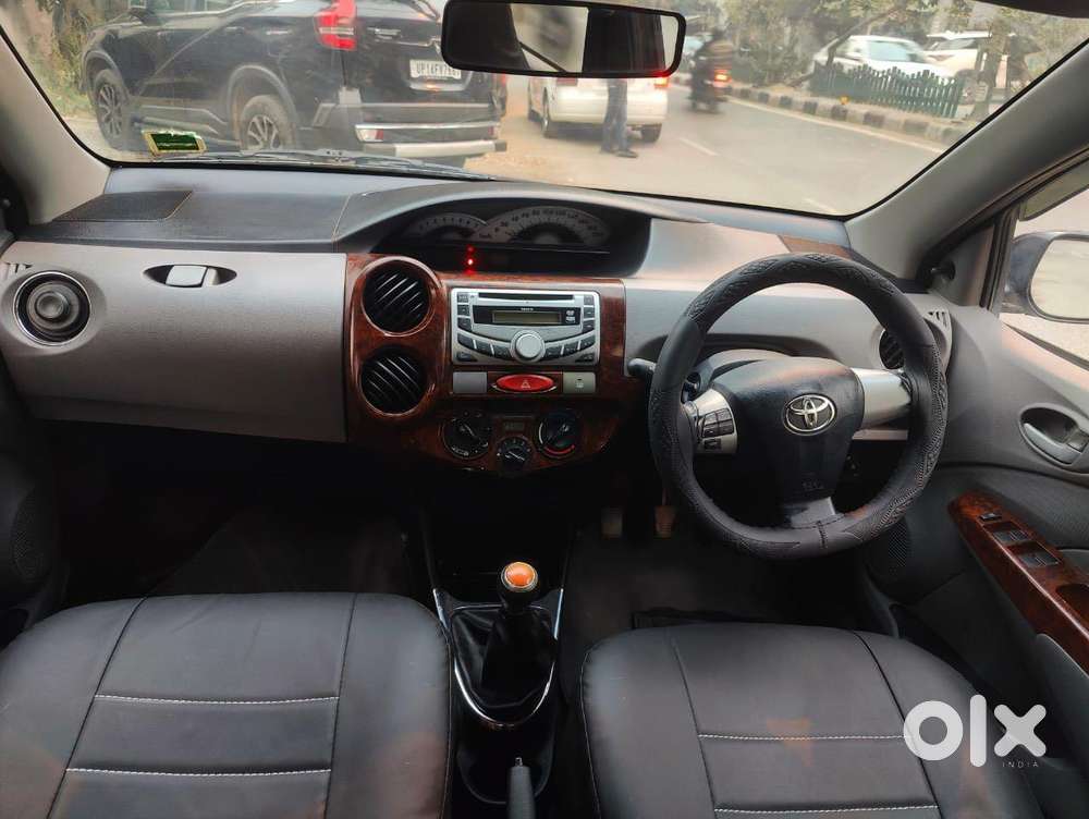 Toyota Etios Liva 2011-2012 Vx, 2012, Petrol