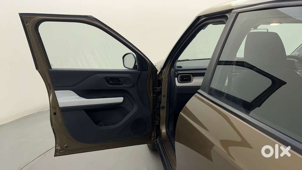 Tata Punch 1.2 Revotron Accomplished Dazzle Pack Amt, 2024, Petrol