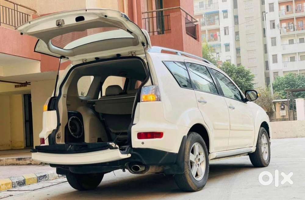 Mitsubishi Automatic Petrol 2011