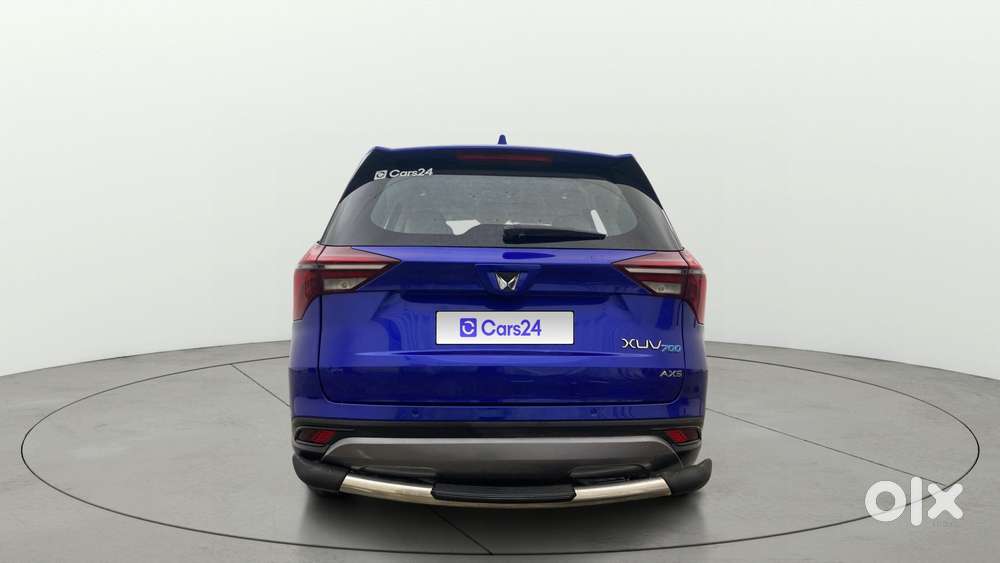 Mahindra Xuv700 2.0 Ax 5 Petrol Mt Str, 2022, Petrol