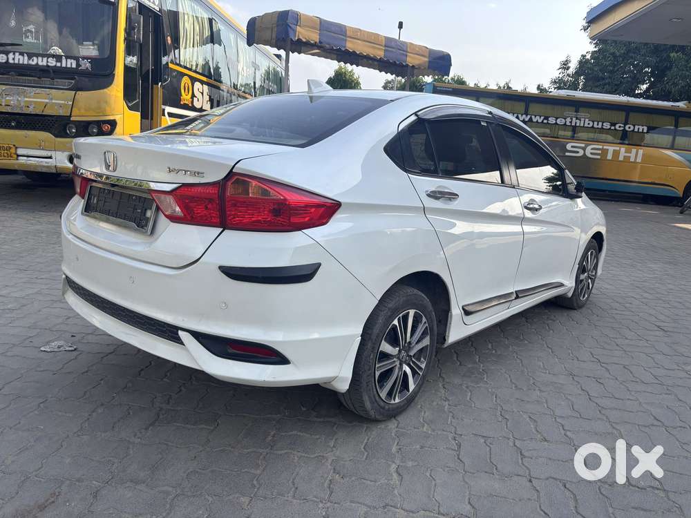 Honda City 1.5 V Cvt I-vtec Mt, 2017, Petrol