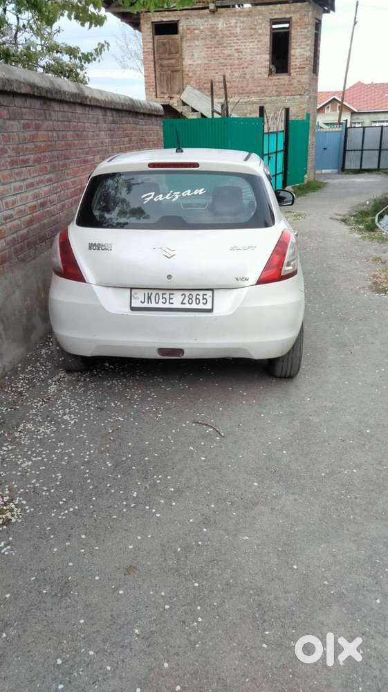 Maruti Suzuki Swift 2015 Diesel 120000 Km Driven