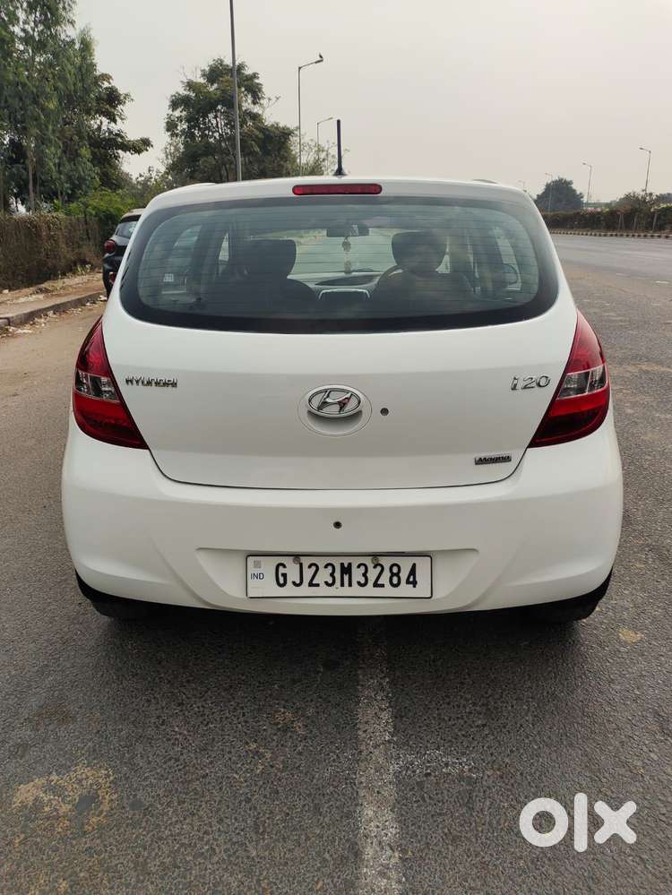 Hyundai I20 2012-2014 Magna Optional 1.2, 2012, Cng & Hybrids