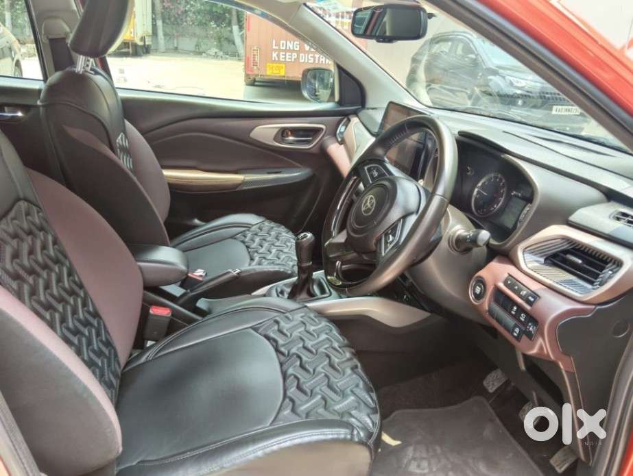 Toyota Urban Cruiser Taisor V 1.0 Petrol Mt, 2024