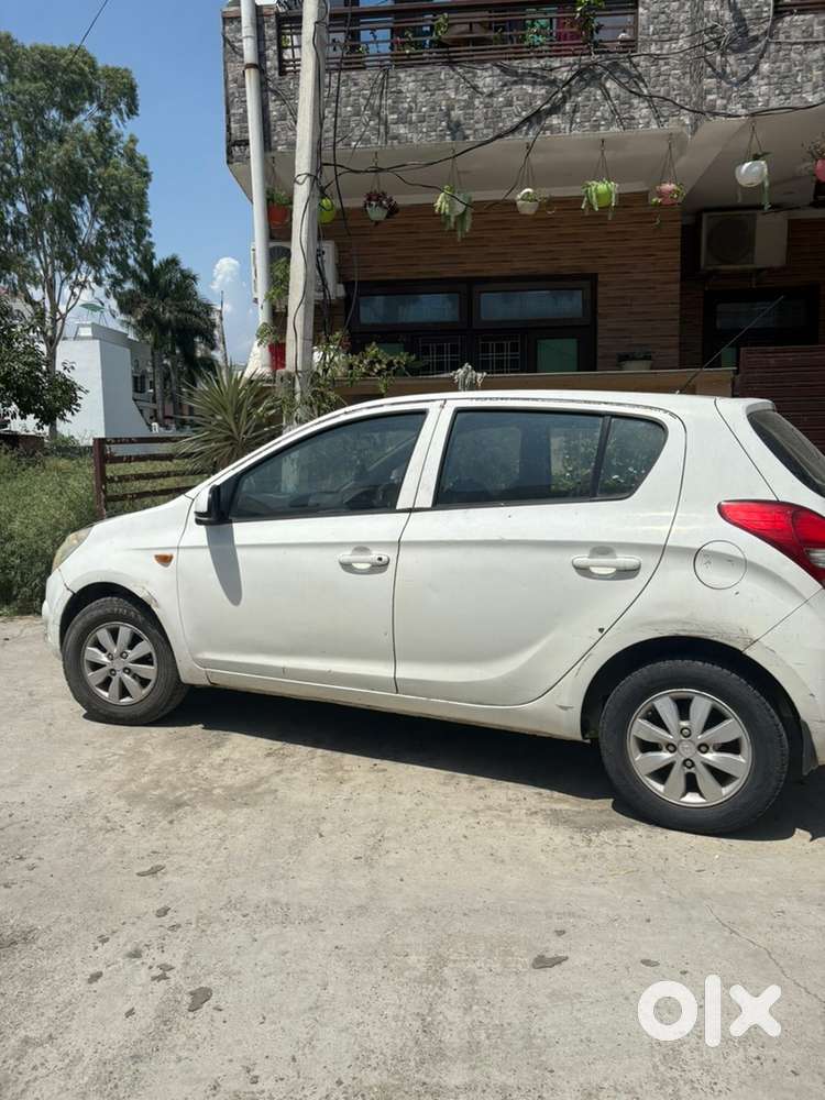 Hyundai I20 Petrol Manual 2010