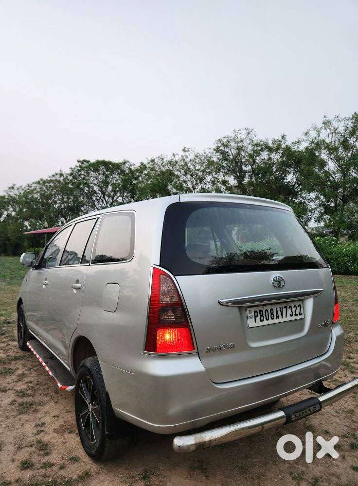 Toyota Innova 2.5 Ev (diesel) Ms 8 Seater Bs Iv, 2006, Diesel