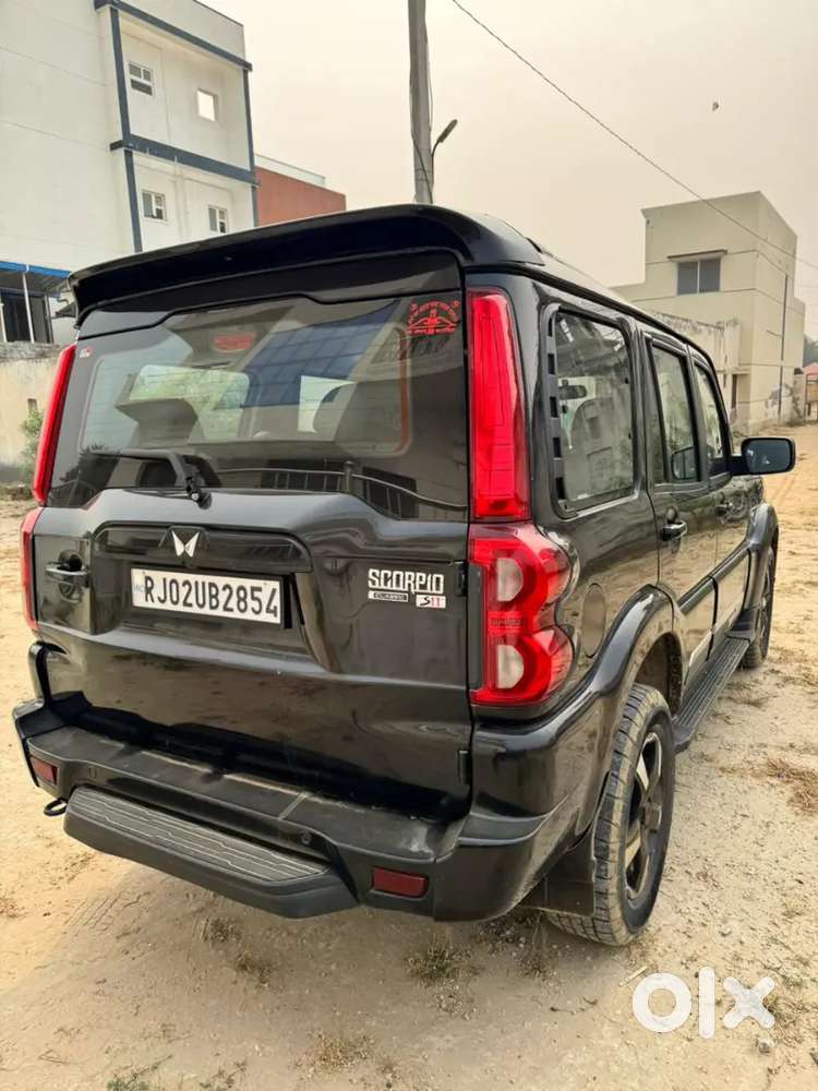 Mahindra Scorpio Classic 2023 Diesel 60000 Km Driven