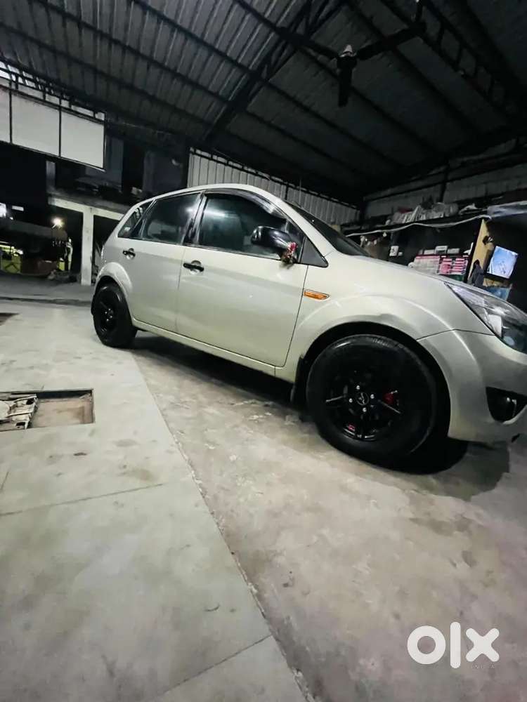 Sale Ford Figo 2011 5 Sal Bda Diye Hai