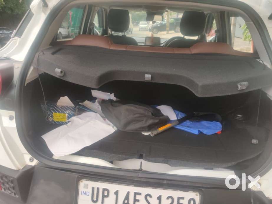 Tata Punch Accomplished Dazzle Sunroof Cng, 2023, Cng & Hybrids
